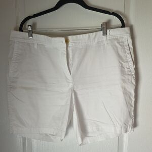 Talbots Relaxed White Chino  Shorts Classic Tailored Design